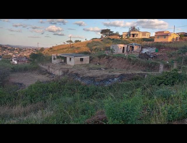 LAND FOR SALE IN UMLAZI CC